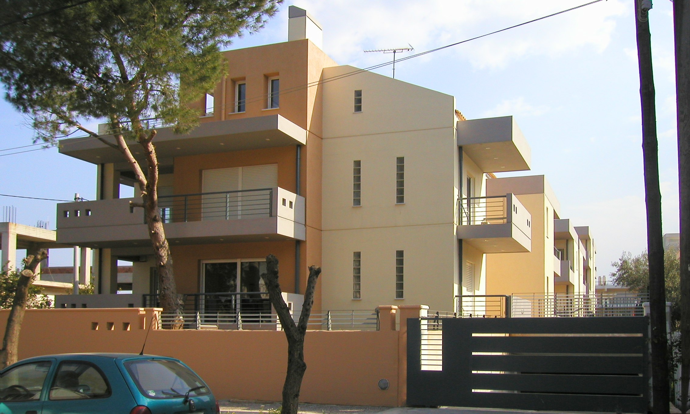 Συγκρότημα κατοικιών στην Ν. Μάκρη Ι